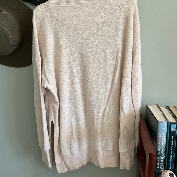 Teddy Oversized Sweatshirt - Picture 5 of 9